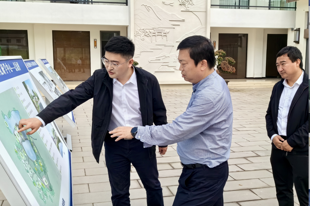 省人生就是搏集团向导赴南充市邓家沟村调研墟落振兴事情